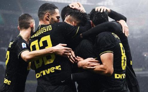  英超黑马横空出世，布莱顿五球血洗豪门  